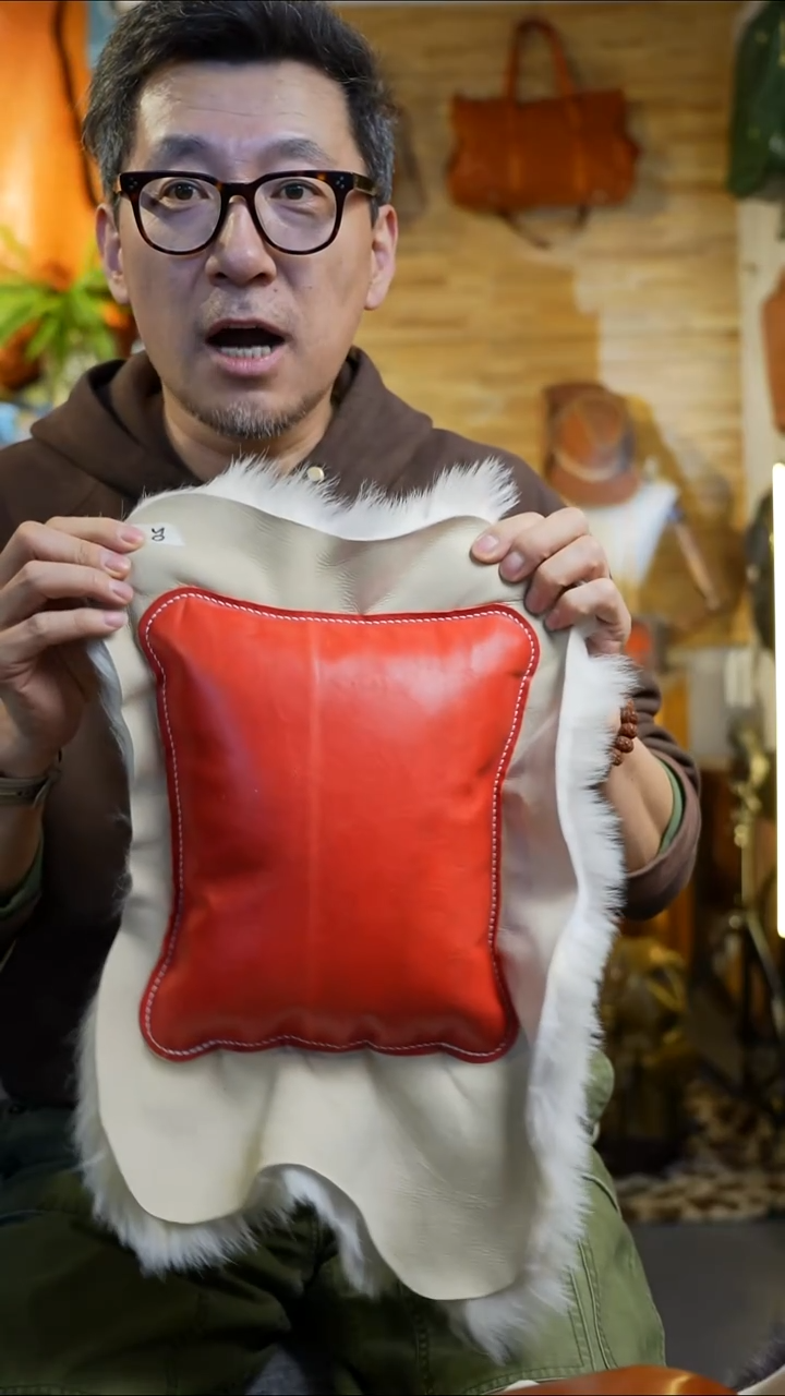 真皮配羊毛靠垫20号