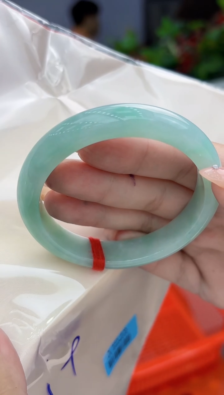 【闪购商品】翡翠手镯未镶嵌翡翠手镯