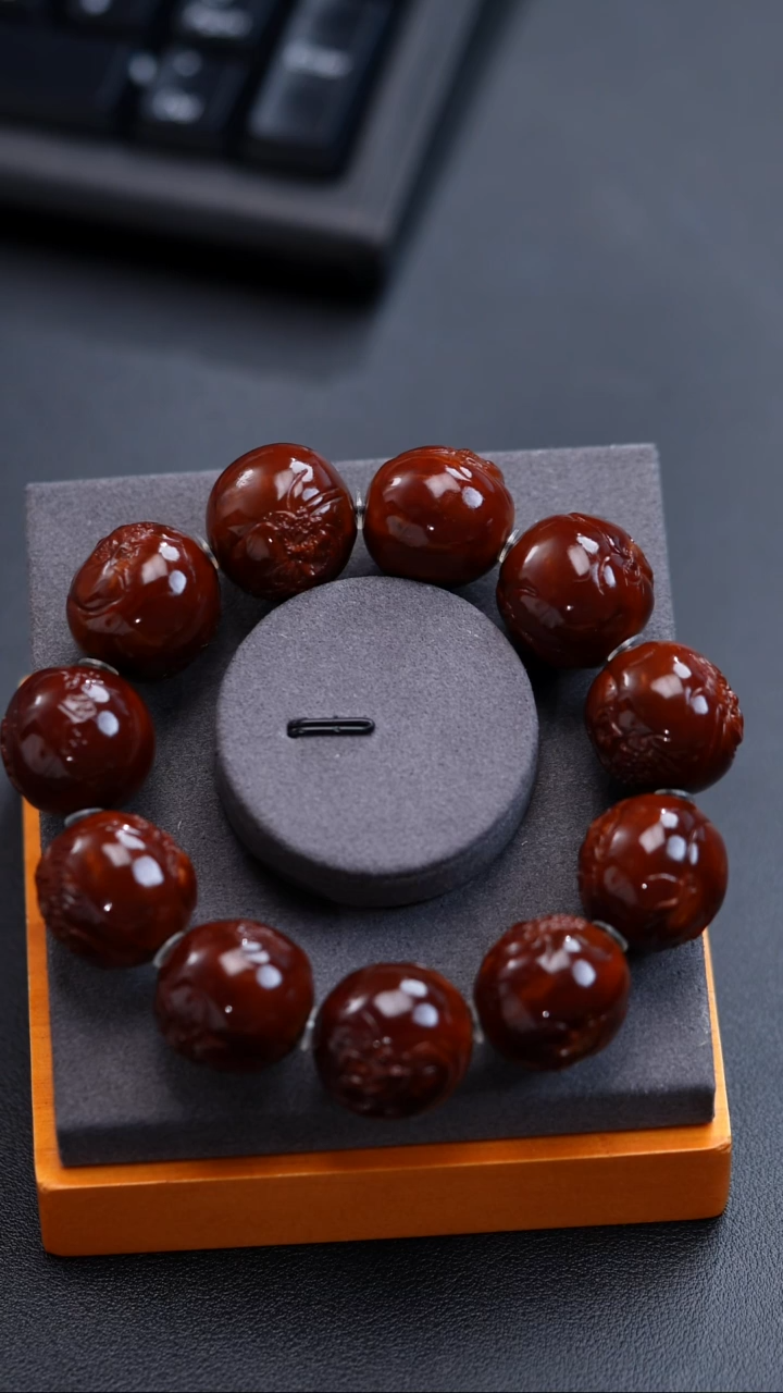 手串橄榄核逐**跑橄榄核