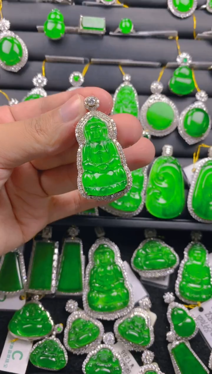 【闪购商品】翡翠颈饰银S925镶嵌11111111