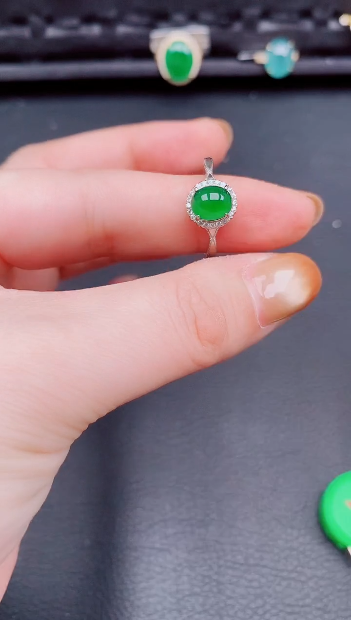 【闪购商品】翡翠戒指银S925镶嵌天然a货翡翠415