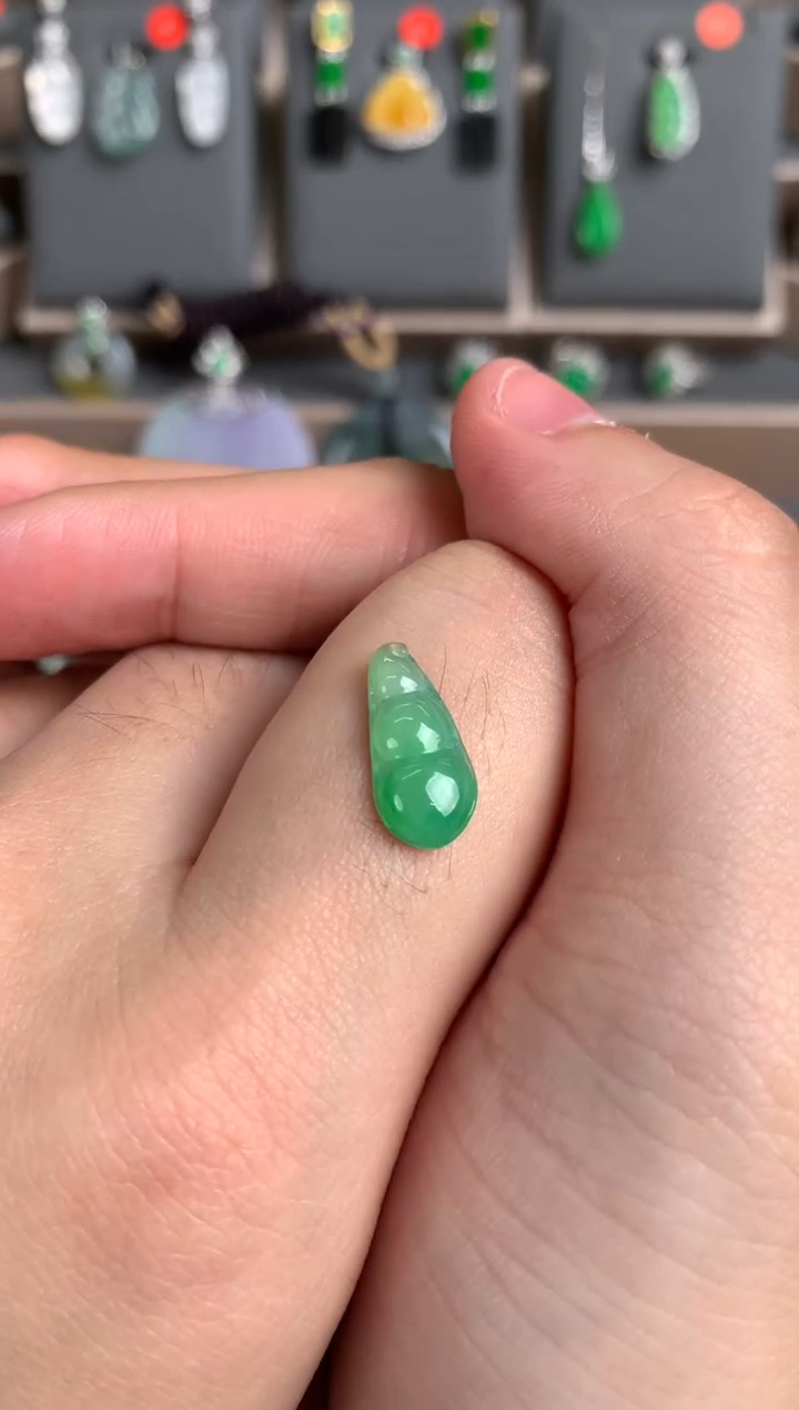 未镶嵌定制翡翠裸玉