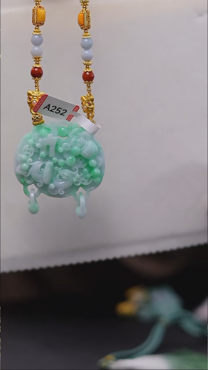 【闪购商品】翡翠颈饰未镶嵌A252基地发货