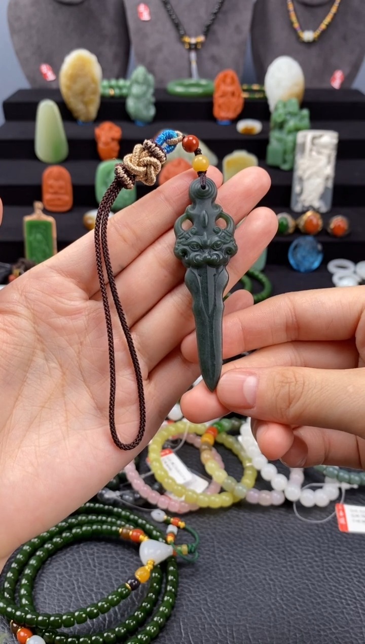 【闪购商品】和田玉-未镶嵌宝剑挂件