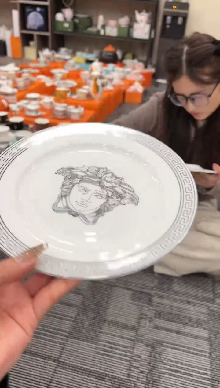 【闪购商品】杯H749--------------