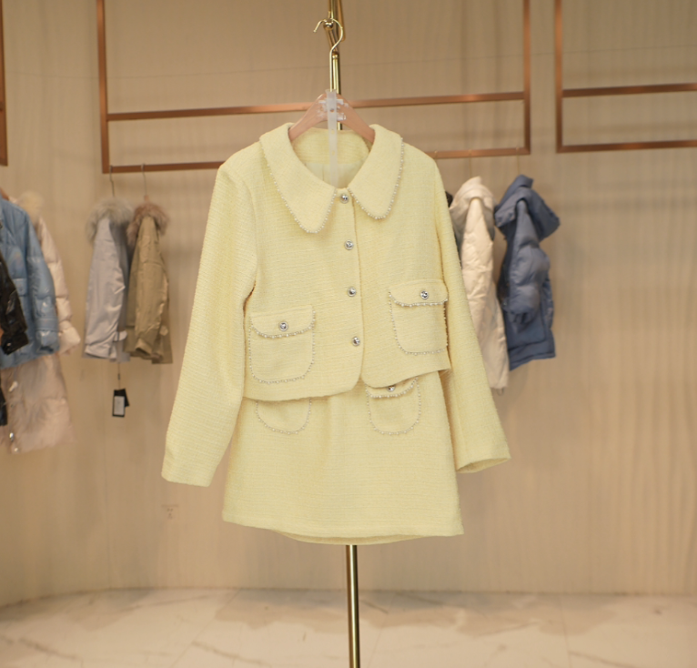 E105 E系列千金风手工钉珠装饰小香风长袖外套半身裙两件套 T0018