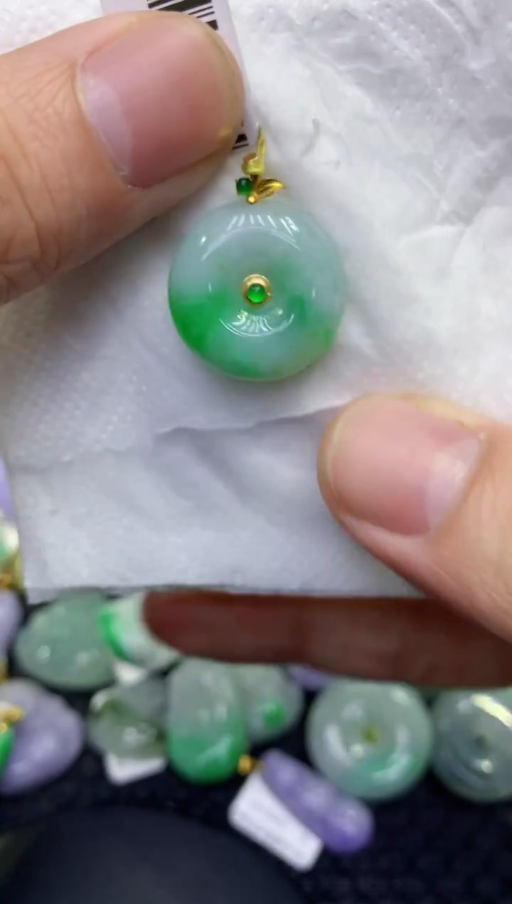 颈饰18K金镶嵌翡翠天然缅甸A货翡翠1