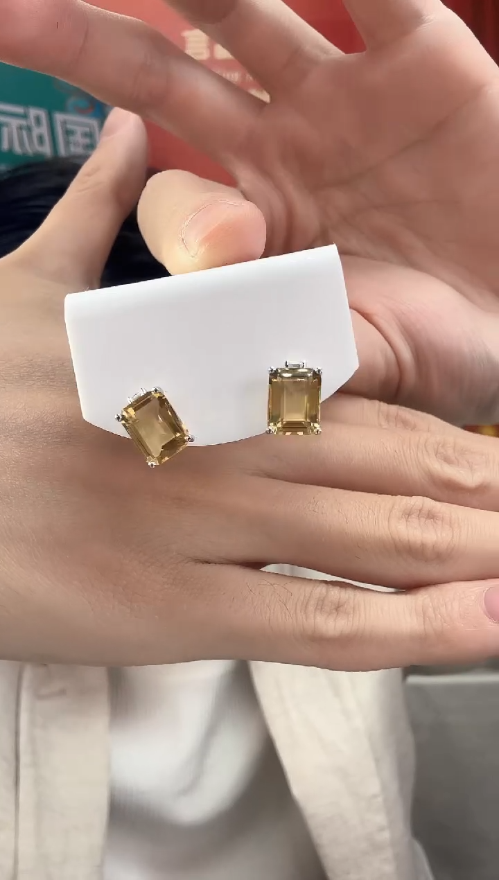 【闪购商品】黄晶耳饰银S925镶嵌耳钉