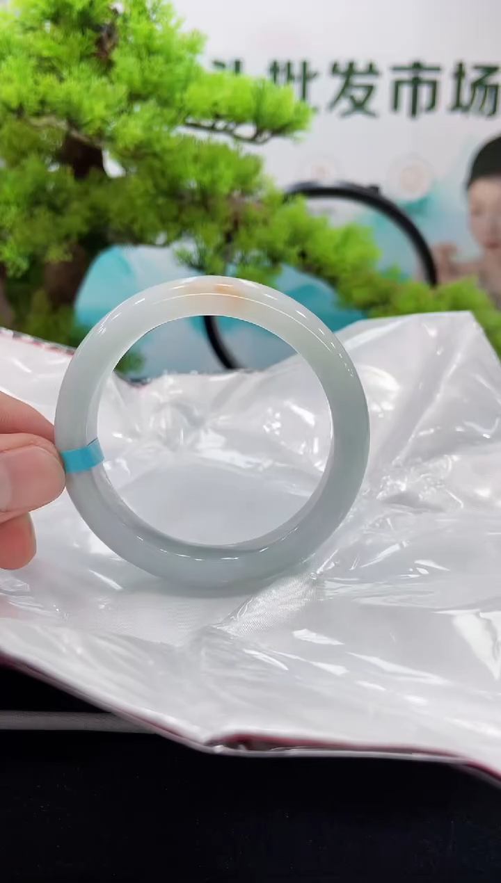 【闪购商品】翡翠手镯未镶嵌手镯