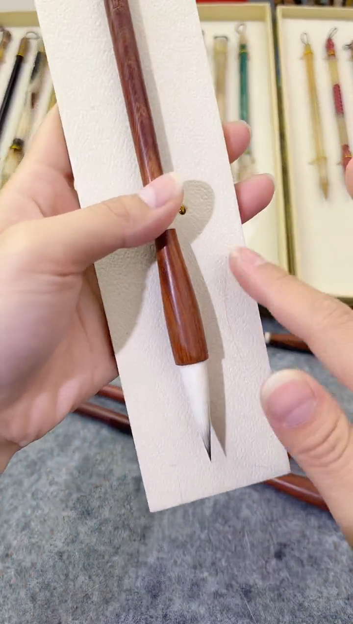 檀月3.6出峰红檀木狐羊兼毫1支