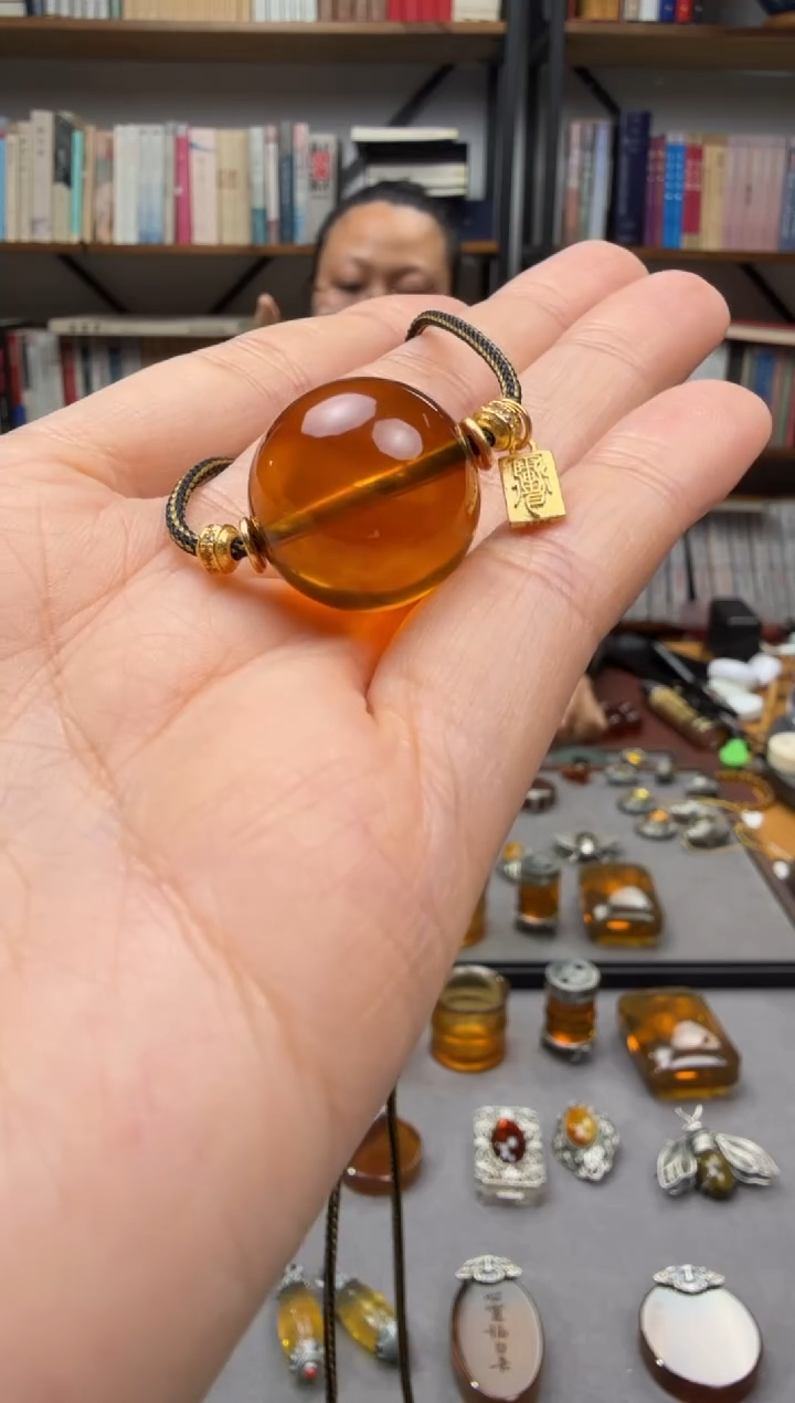 【闪购商品】琥珀颈饰未镶嵌单珠