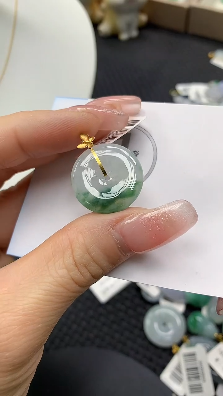 颈饰18K金镶嵌翡翠a货支持复检百元以上9元证书费自理