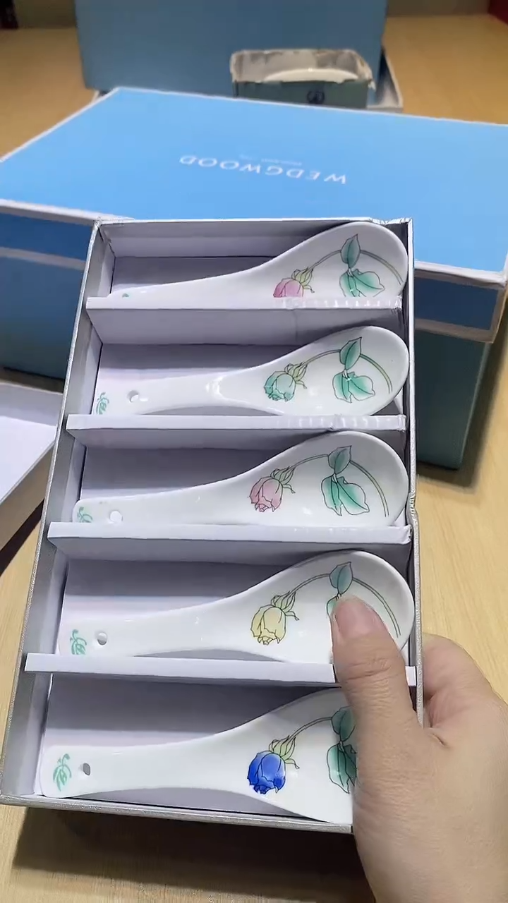 【闪购商品】瓷片锅碗瓢盆一件不剩