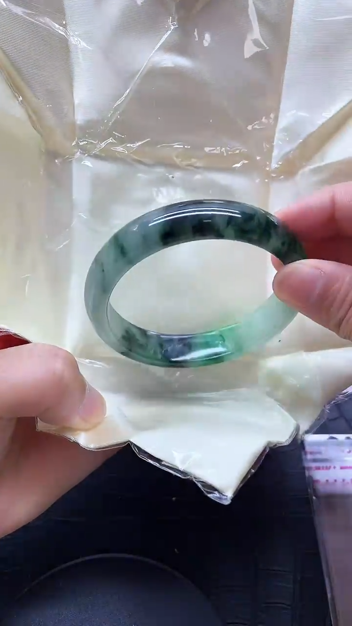 0一物一拍冰透手镯000146