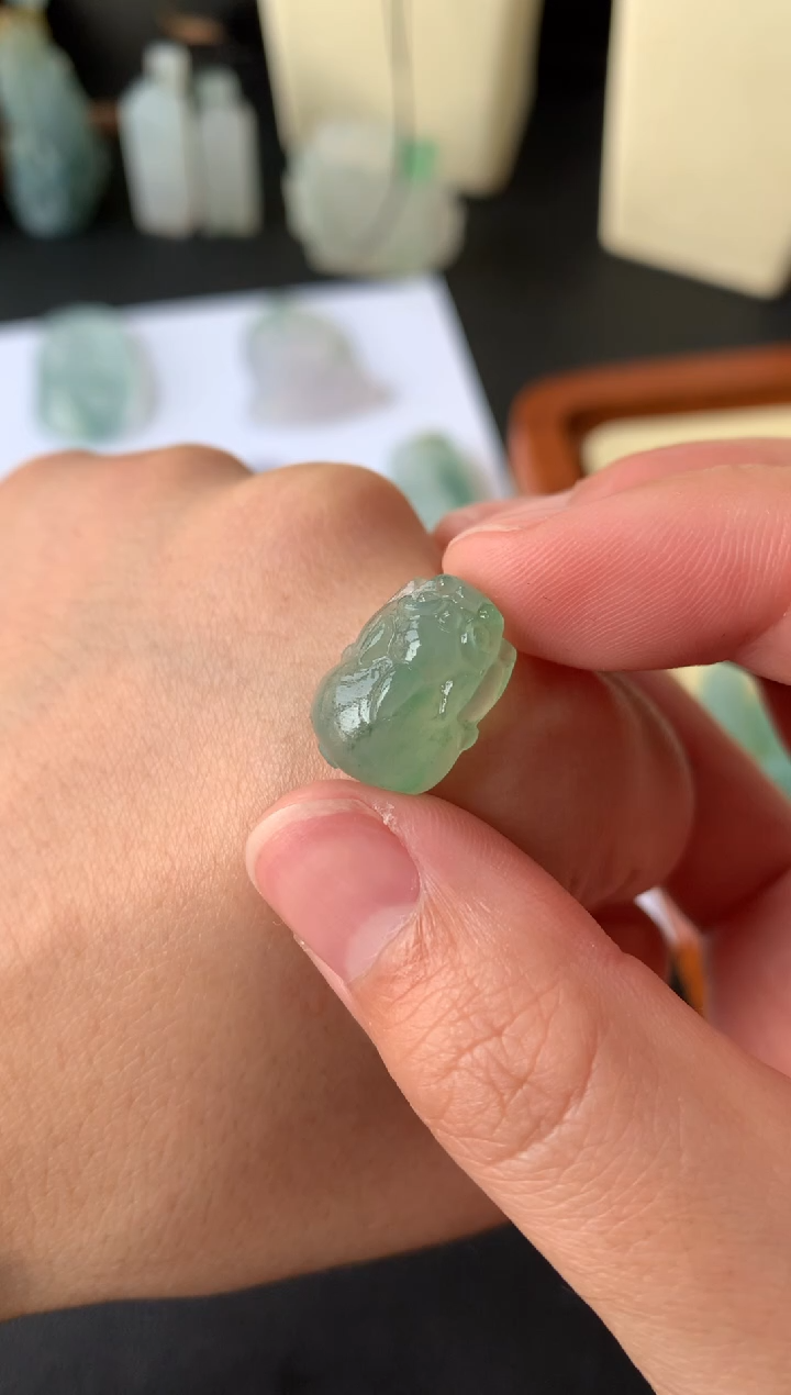 【闪购商品】定制翡翠未镶嵌翡翠