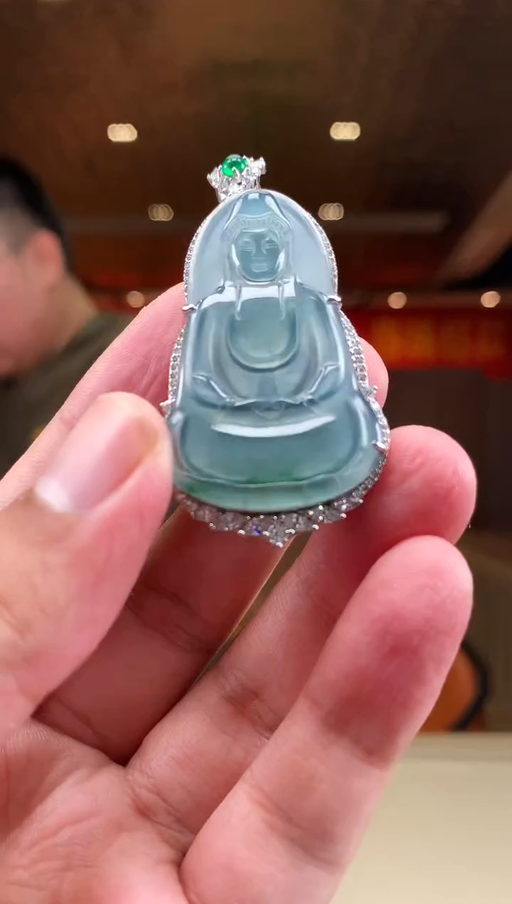 【闪购商品】翡翠颈饰未镶嵌        *764