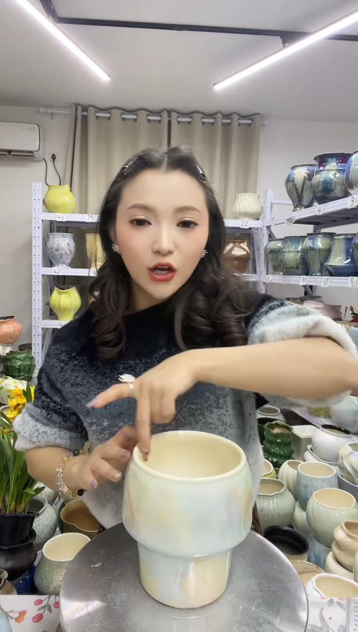 【花盆链接】  高 ： 16口：12