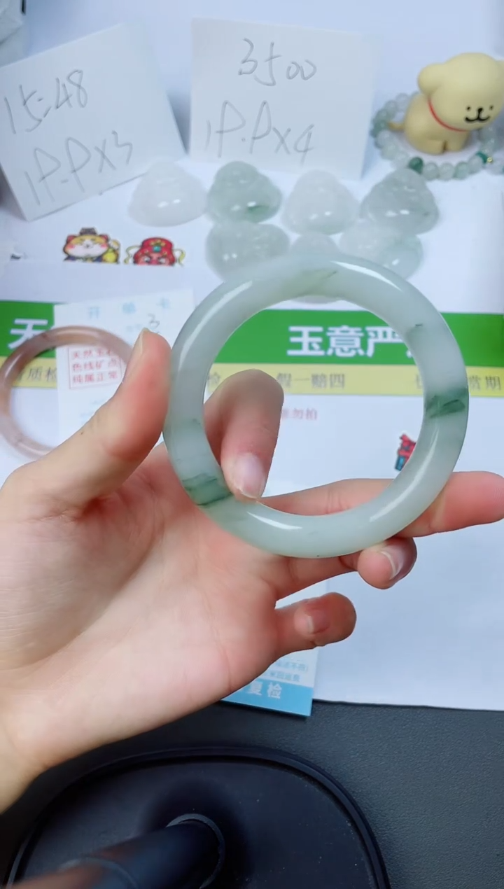 【闪购商品】石英质玉手镯未镶嵌4-55