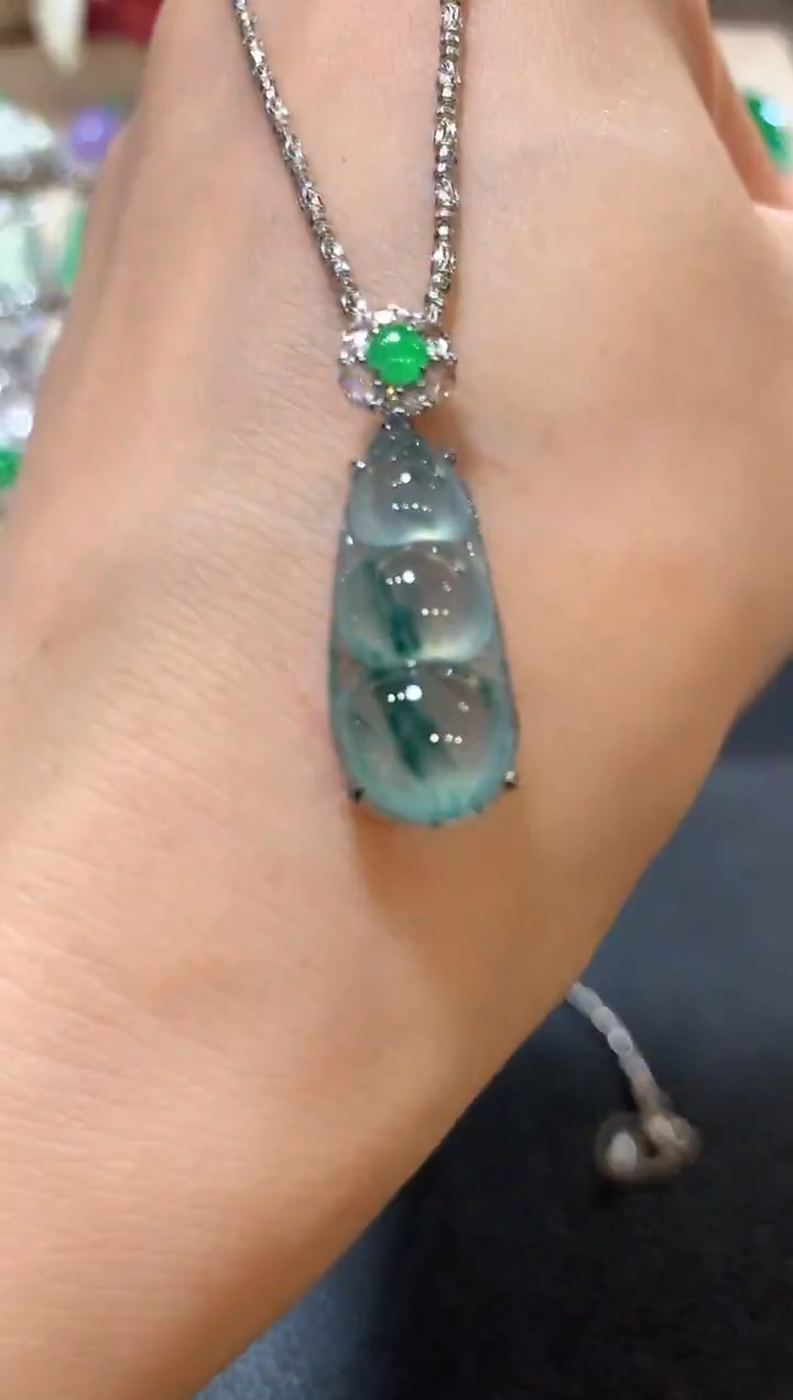 吊坠(不含链)18K金镶嵌翡翠z55  