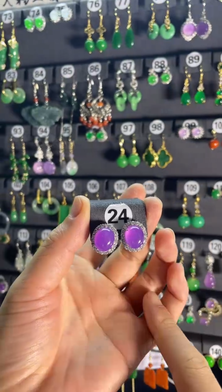 【闪购商品】翡翠颈饰银S925镶嵌24....