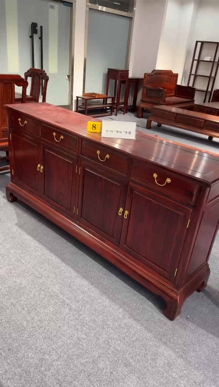 黑酸枝木类家具胡**姐178四门四抽餐边柜