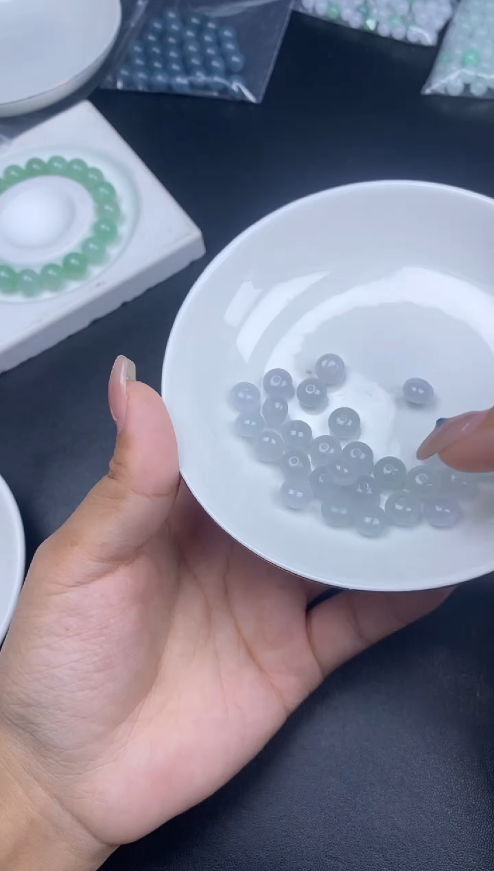 颈饰未镶嵌翡翠Y**o翡翠散珠diy