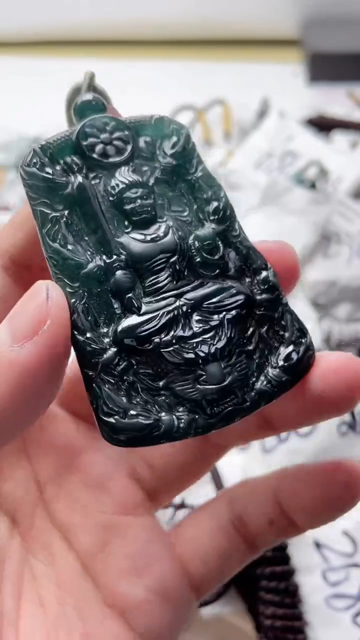 【闪购商品】翡翠颈饰未镶嵌888888888888