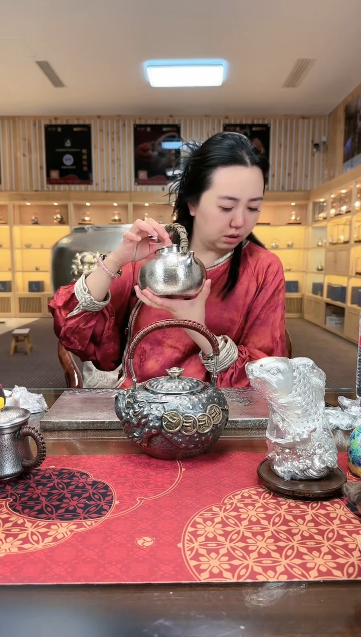 【闪购商品】足银999三足金蟾提梁烧水壶