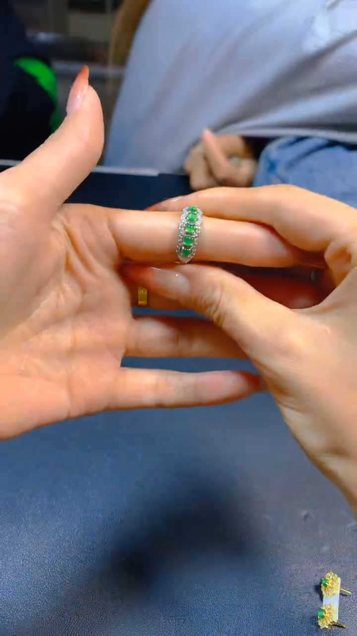 【闪购商品】翡翠戒指未镶嵌0414263515多样性发一