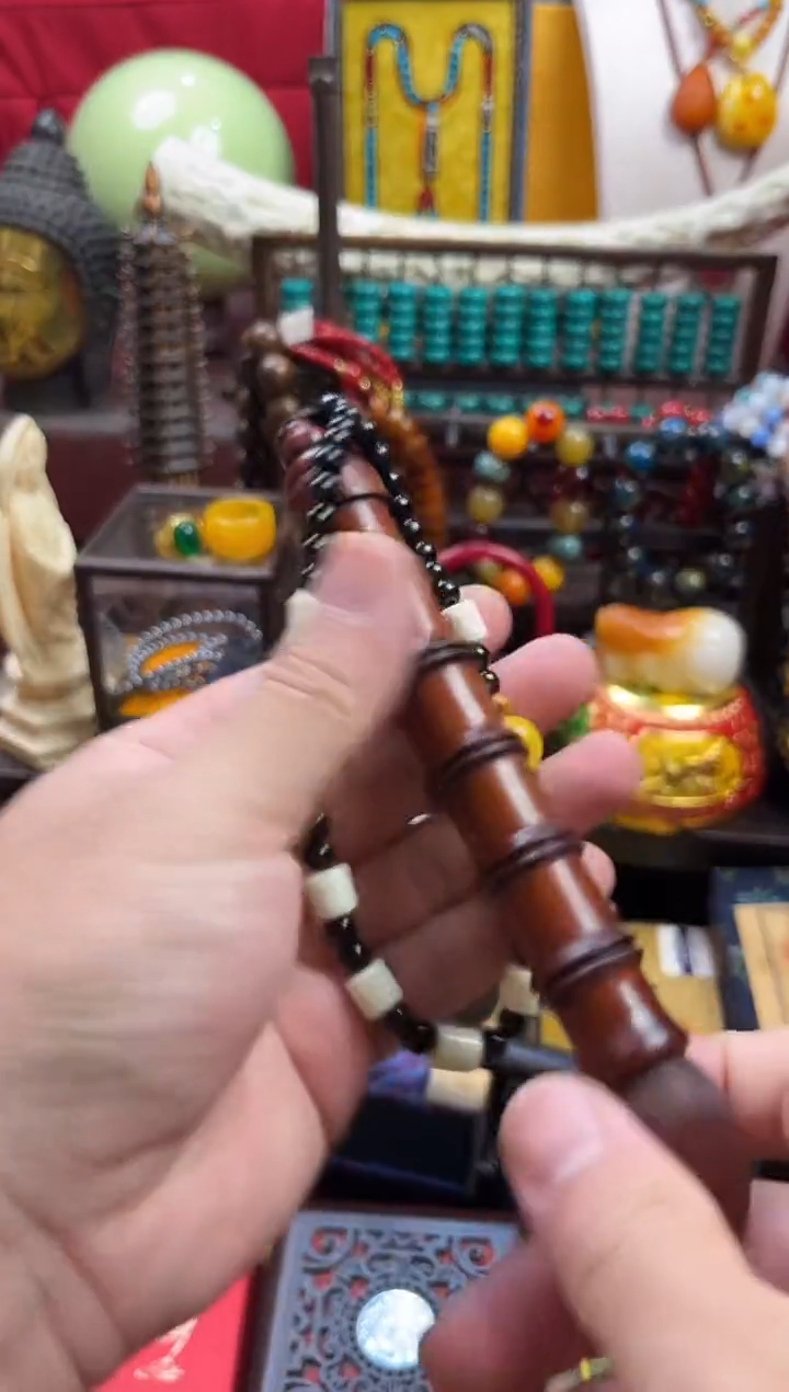 木一一一一一一红长毛笔