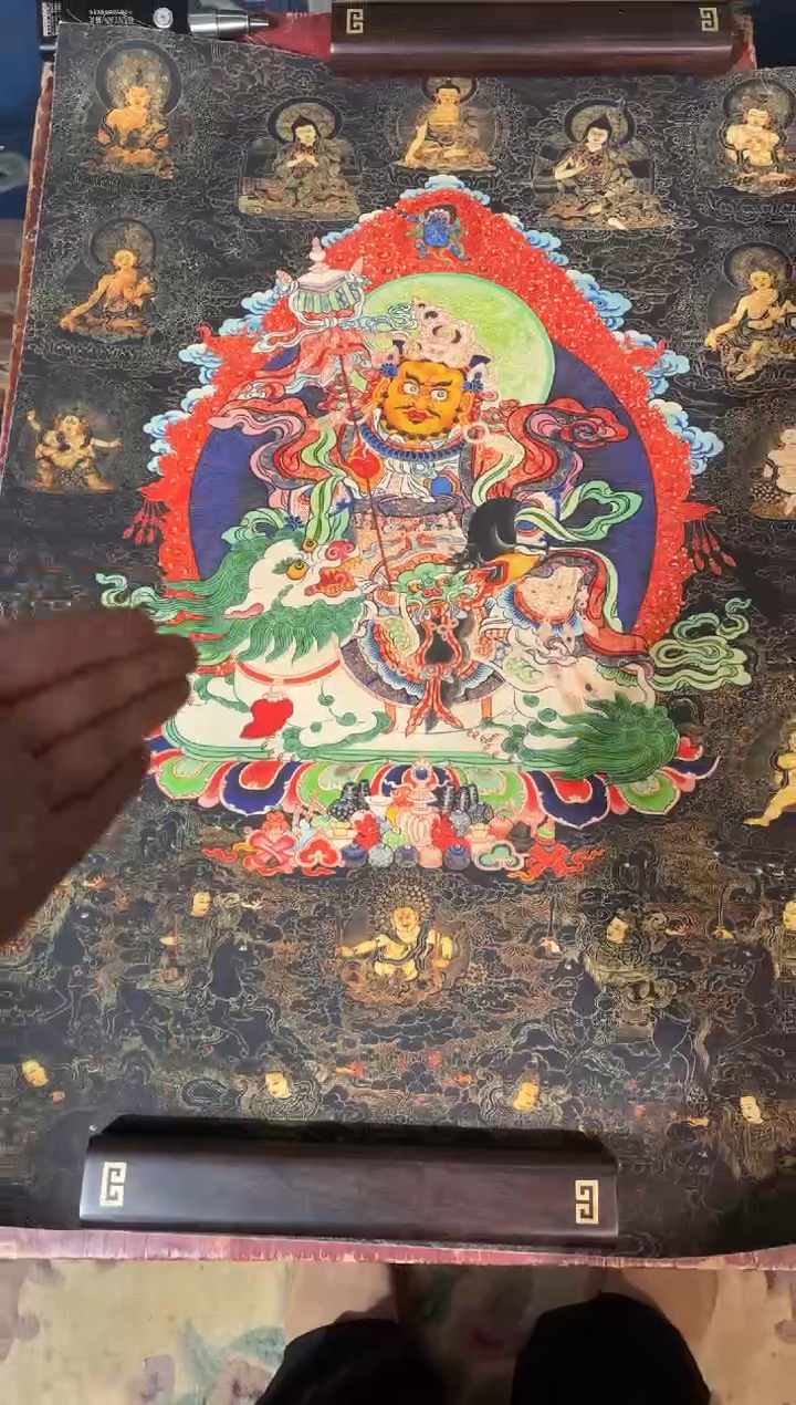 卷轴画龙妹的唐卡tk16