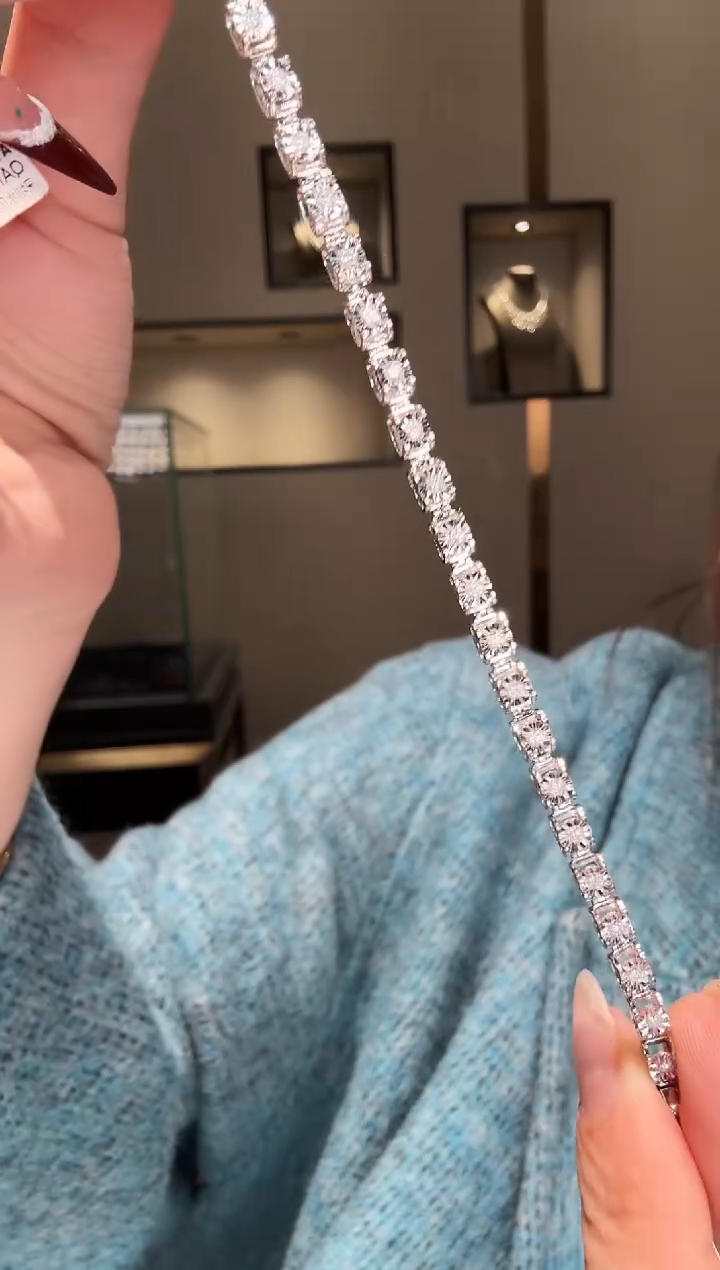 铂Pt950镶嵌手链钻石AP0122-PT-17