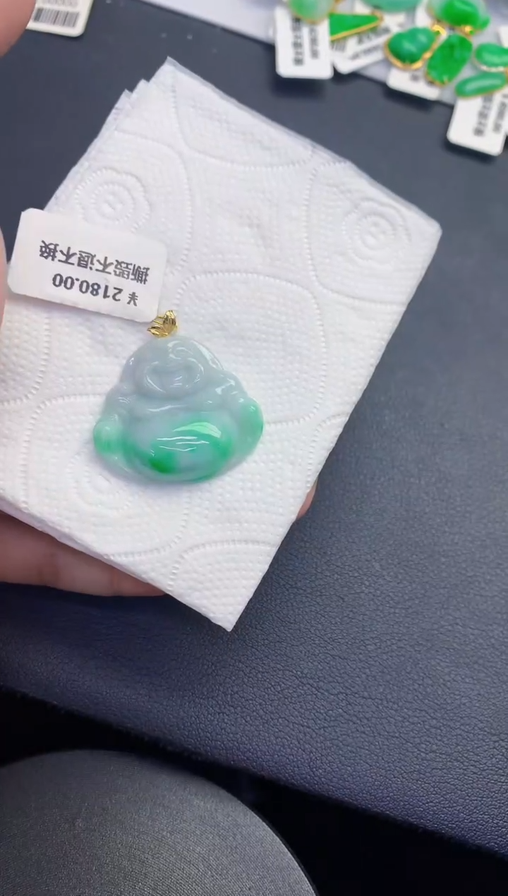 颈饰18K金镶嵌翡翠缅甸天然翡翠A货