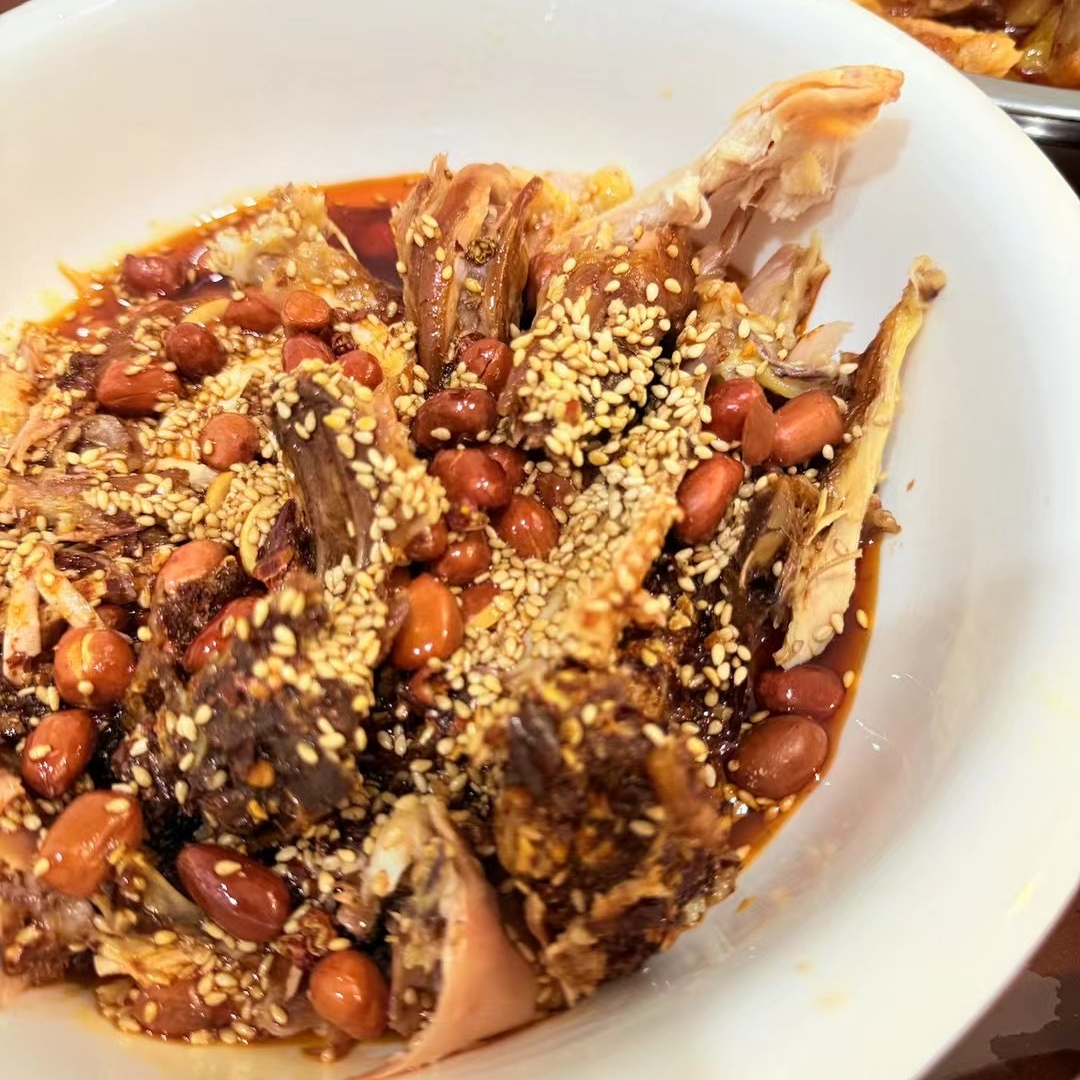 汪二麻辣手撕鸡  