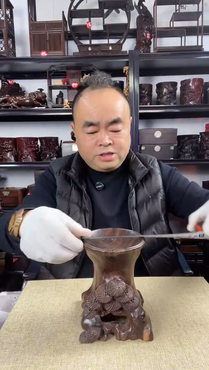 木老李红木工艺品731瑕疵