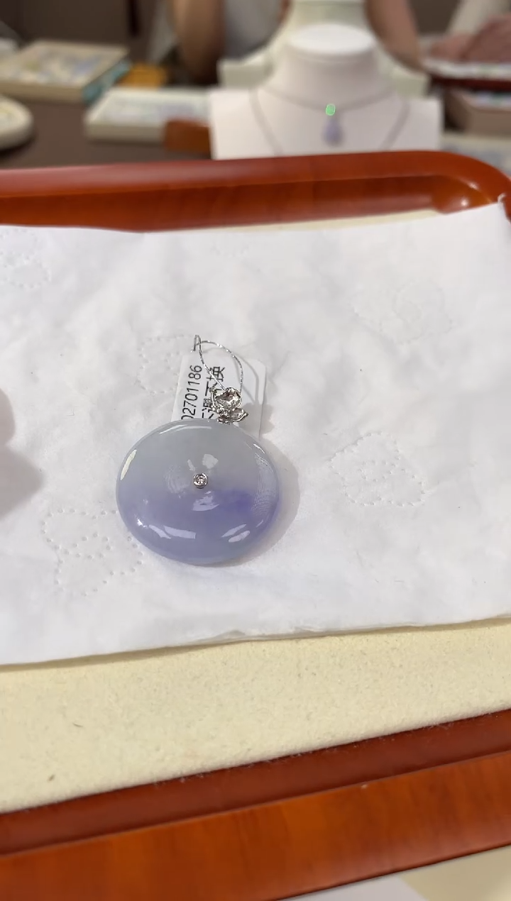 【闪购商品】翡翠颈饰18K金镶嵌天然缅甸a货翡翠