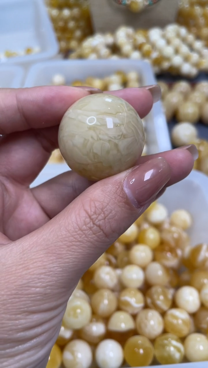 【闪购商品】琥珀颈饰未镶嵌原矿俄料蜜蜡圆珠