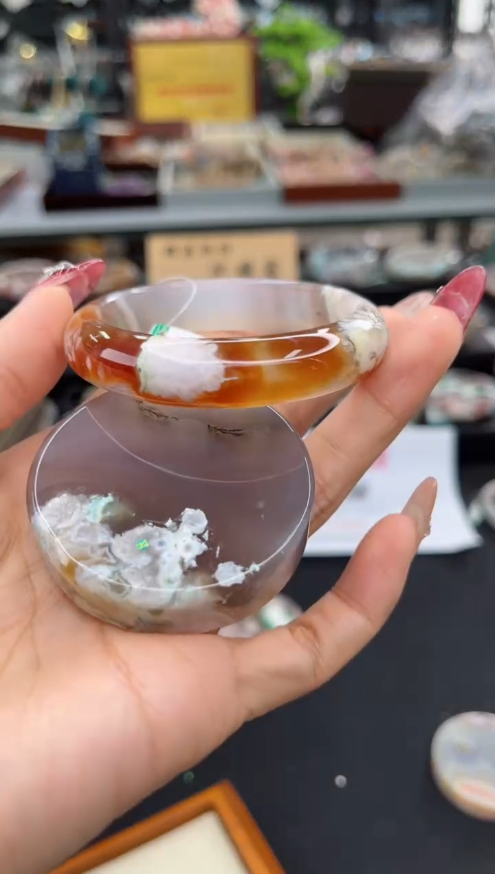 【闪购商品】石英质玉手镯未镶嵌53圈口（赠品镯心）s9025