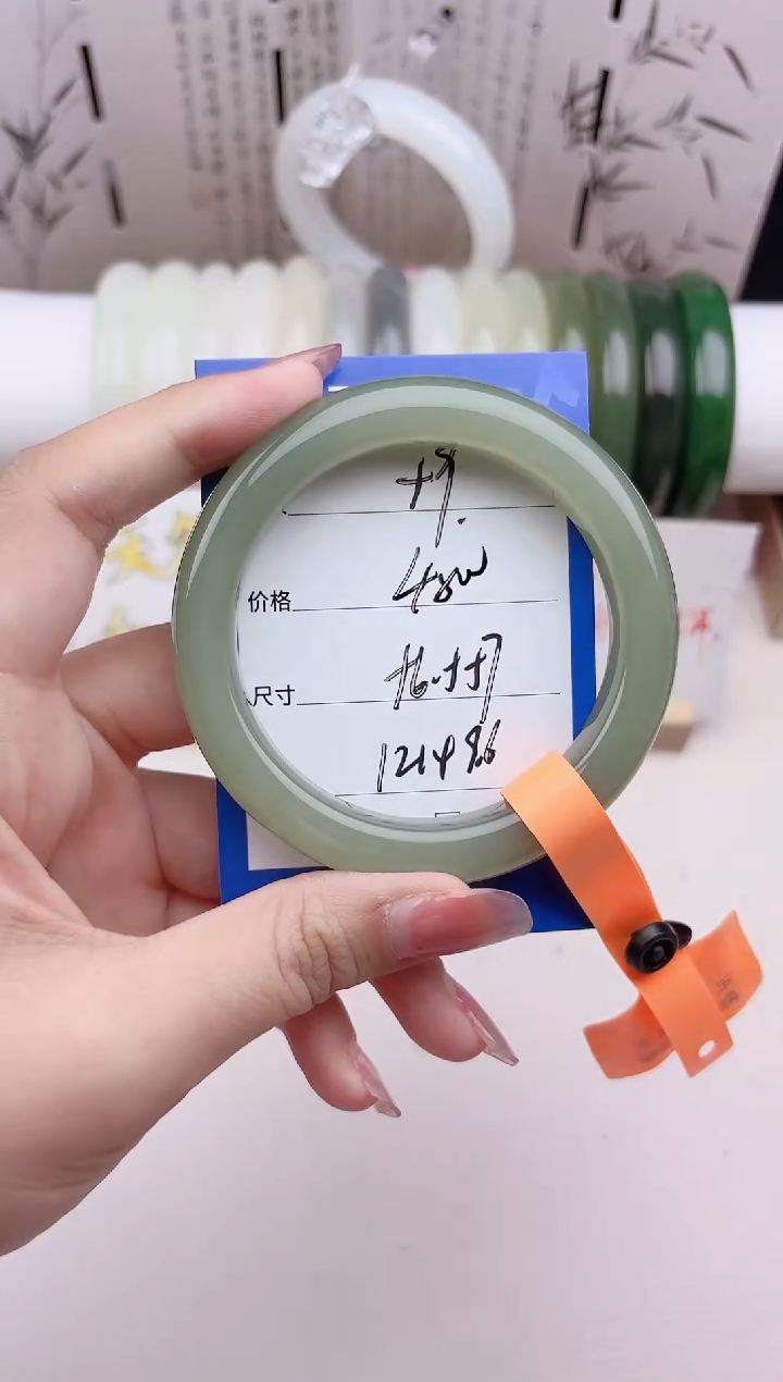 和田玉手镯未镶嵌湖水59