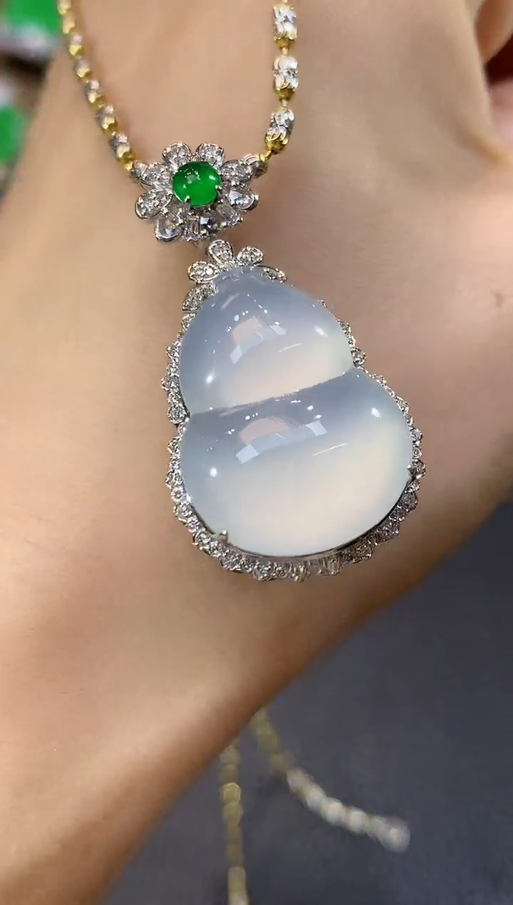 吊坠(不含链)18K金镶嵌翡翠D96