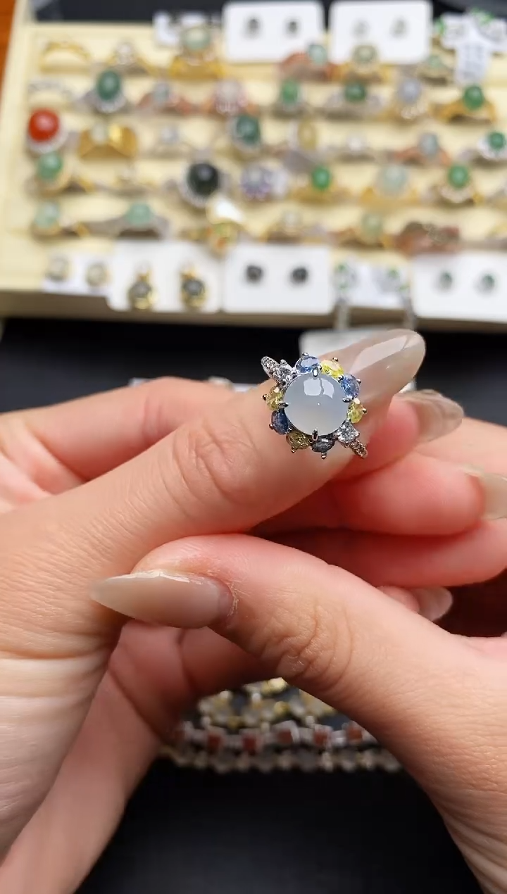 【闪购商品】翡翠戒指银S925镶嵌88888888+1