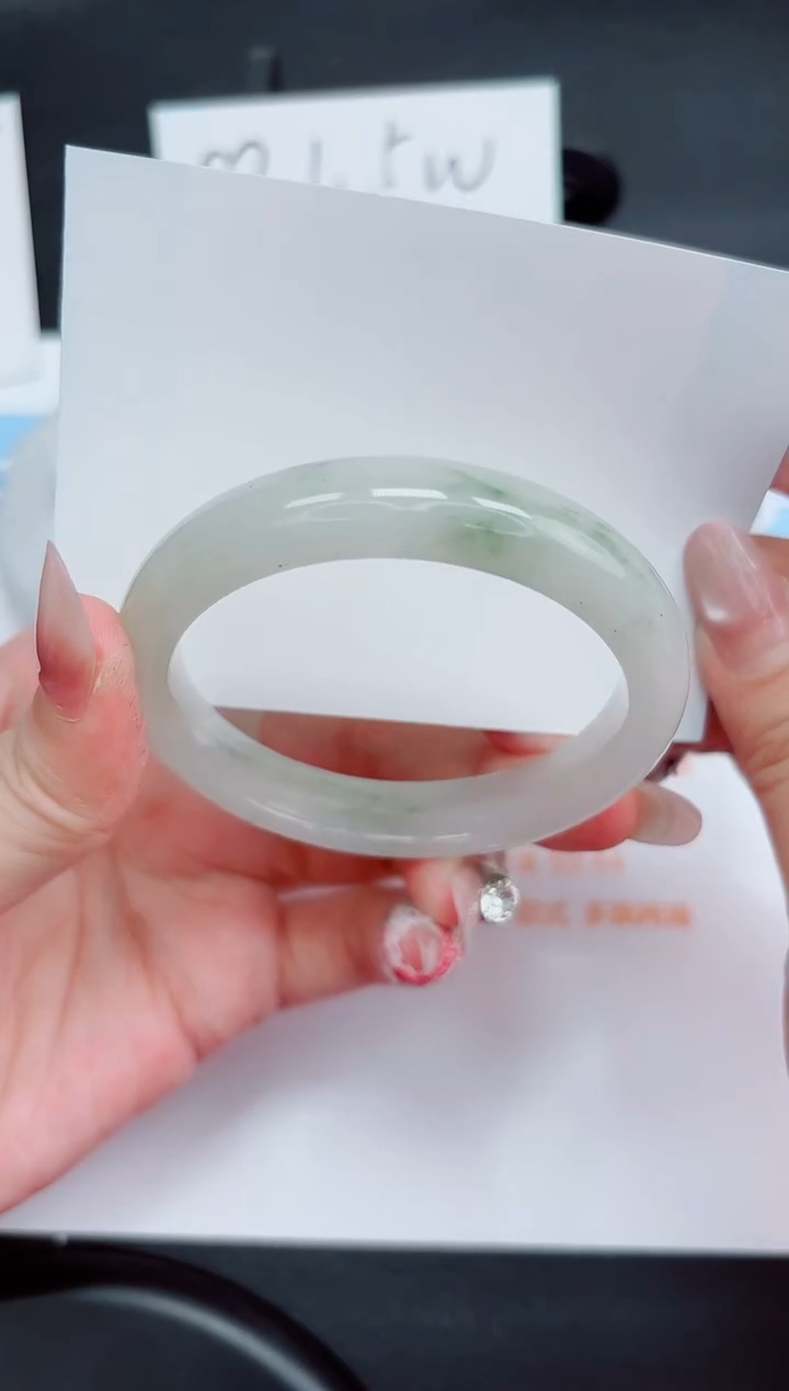 石英质玉手镯未镶嵌112-56