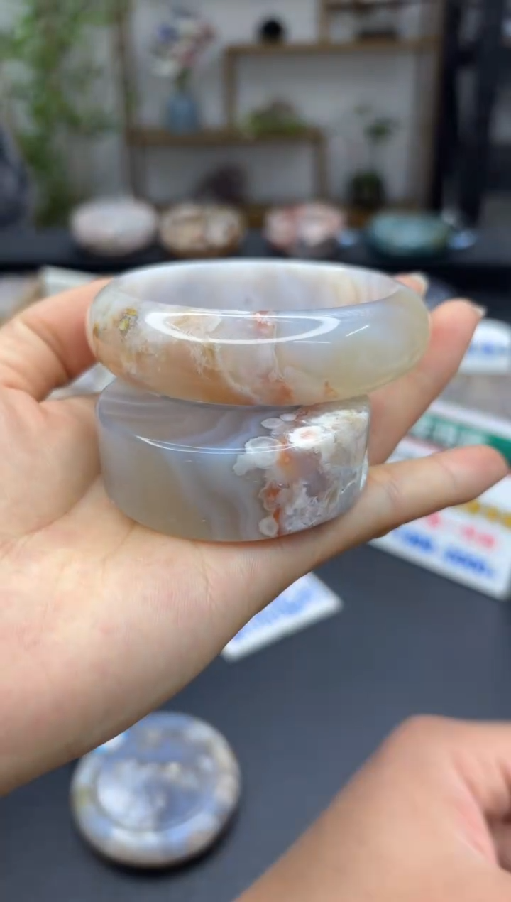 【闪购商品】石英质玉手镯未镶嵌A98(59圈赠送镯心)