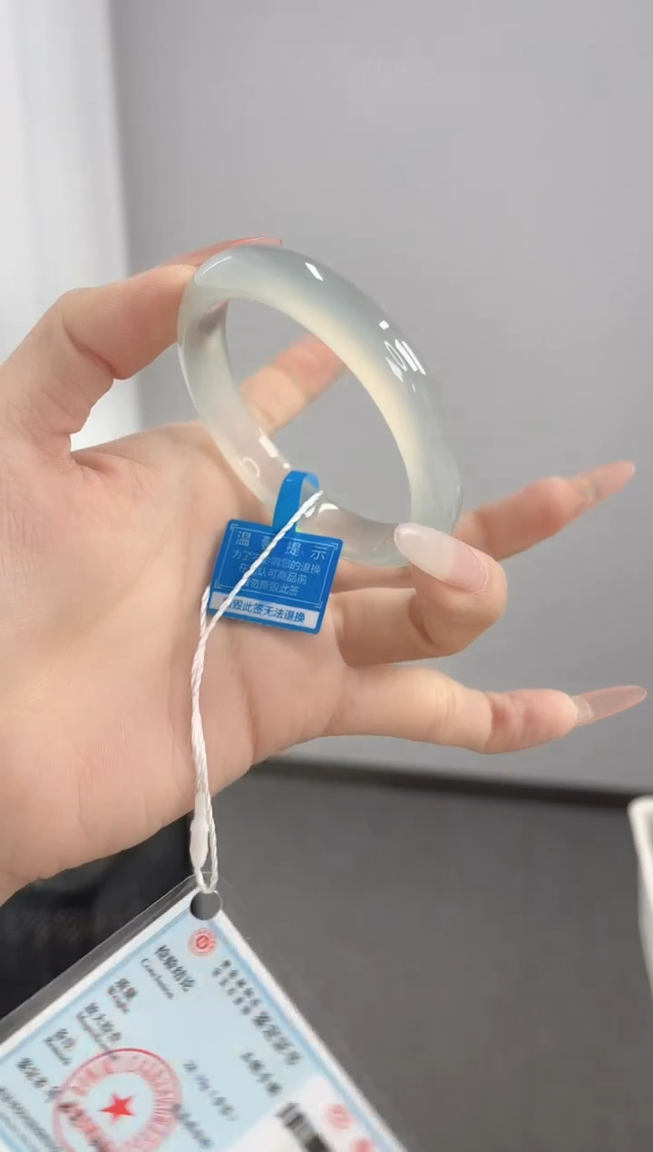 【闪购商品】玛瑙/玉髓手镯未镶嵌51-52圈