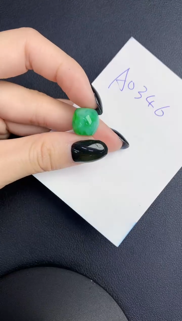 【闪购商品】翡翠颈饰未镶嵌0000000000