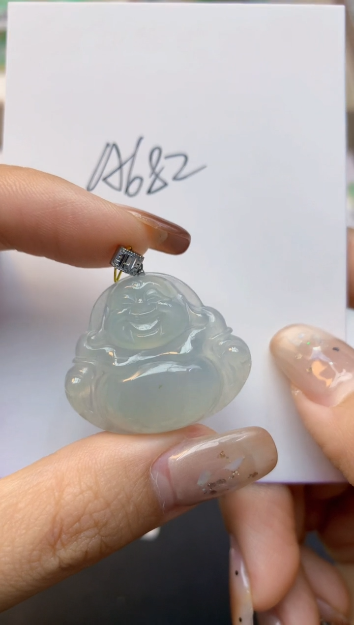 颈饰18K金镶嵌翡翠焱**姐天然A货翡翠百元以上9元证书费自理