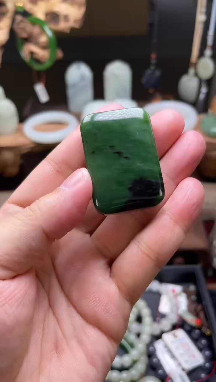 【闪购商品】和田玉吊坠未镶嵌俄七碧玉 无事牌 