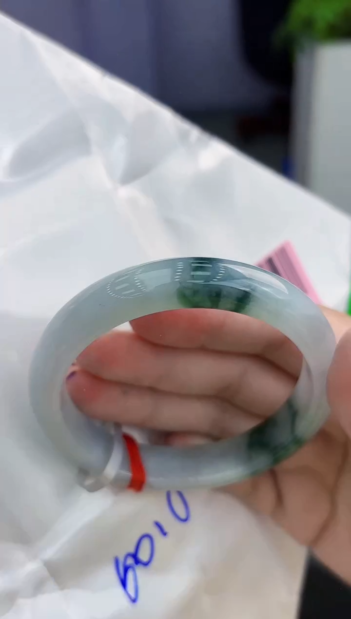 【闪购商品】翡翠手镯未镶嵌翡翠手镯