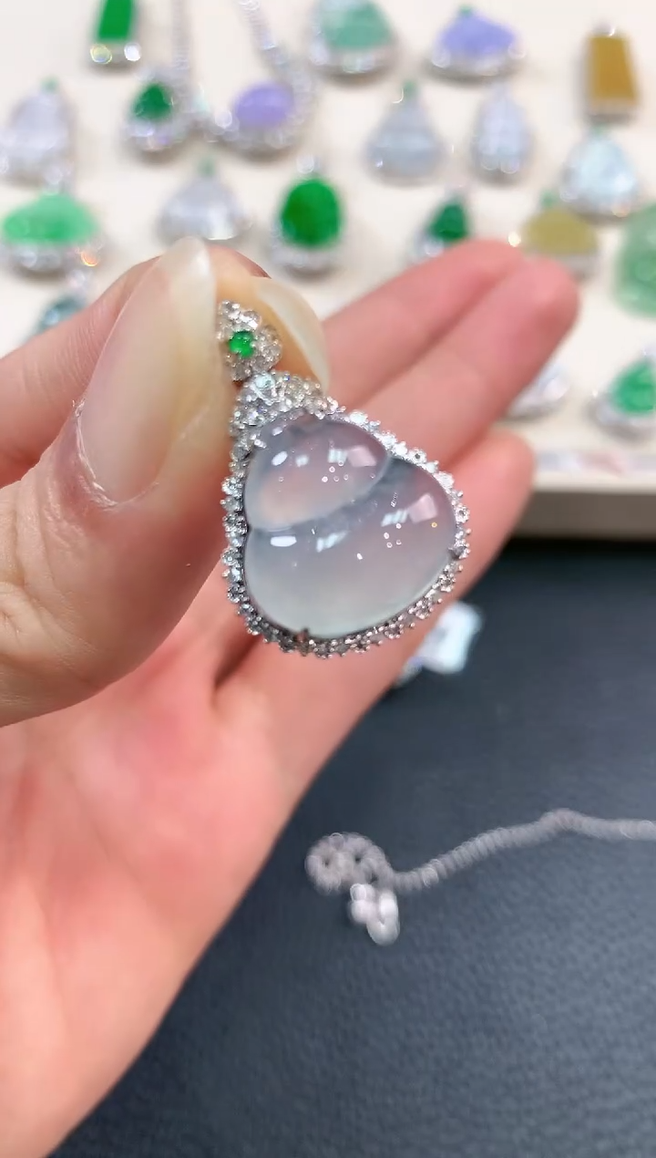 【闪购商品】翡翠吊坠(不含链)18K金镶嵌b77