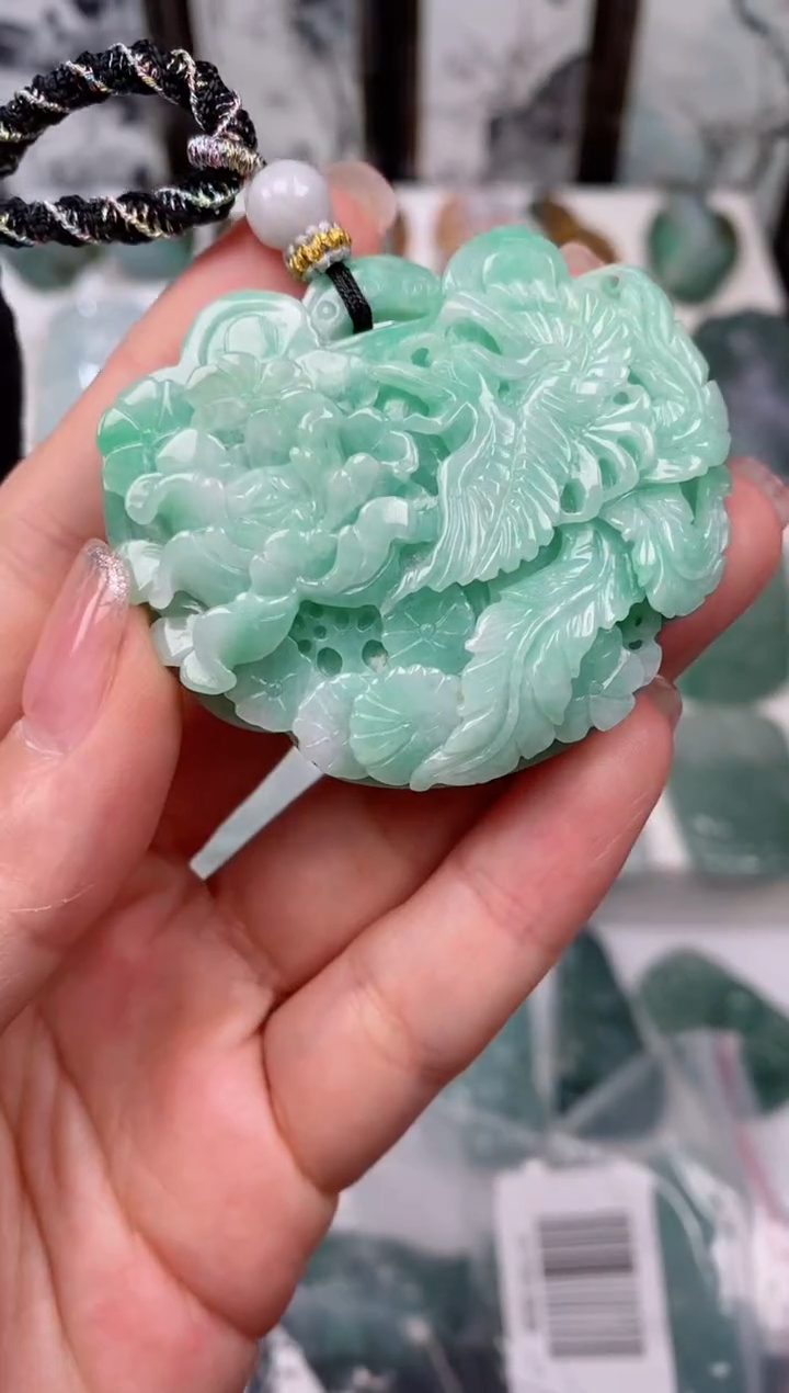 【闪购商品】翡翠颈饰未镶嵌吊坠